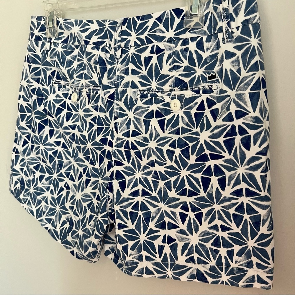 Crown & Ivy Shibori “Caroline” Shorts - Size 8 - Picture 5 of 6